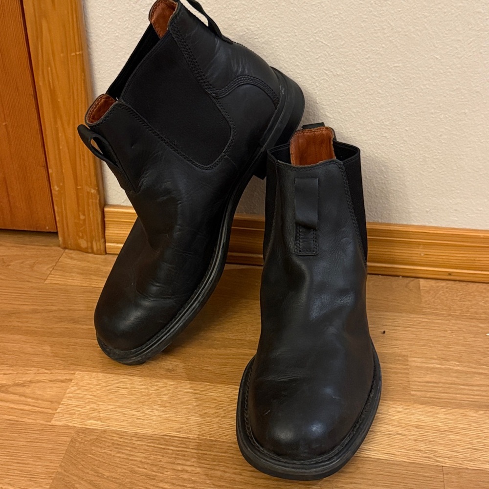 Timberland black Leather slip on boot size 10.5